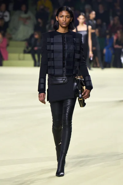 Look 56
